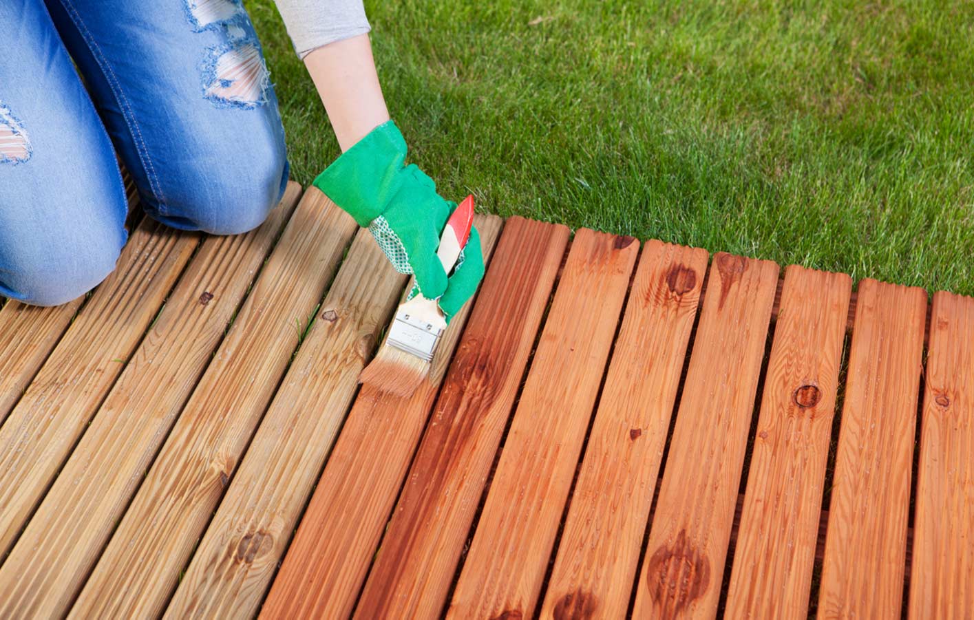 Lasuren, Holzschutz, Holzpflege für Holzterrassendielen